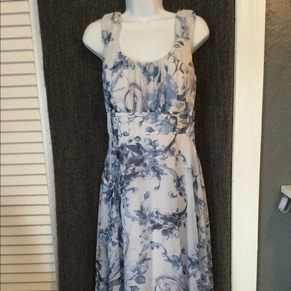 connected apparel Dresses & Skirts - Connected Apparel White & Blue Pattern Dress